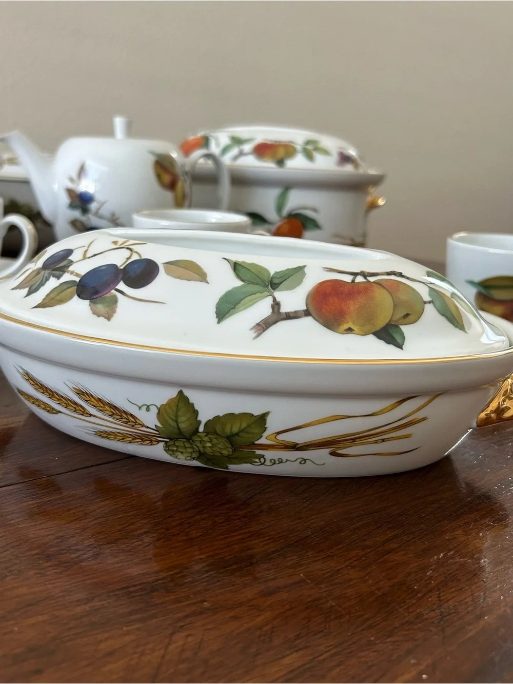 Royal Worcester beautiful vintage